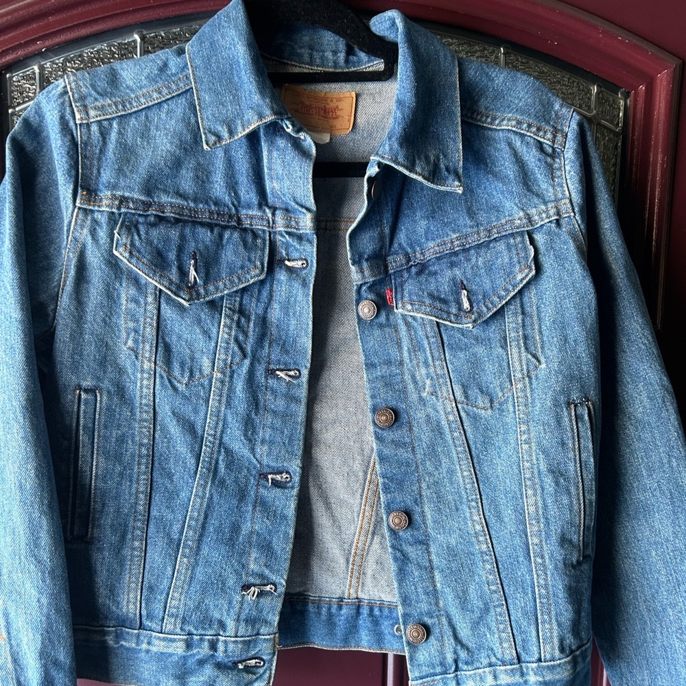 Vintage! Levi’s denim jacket